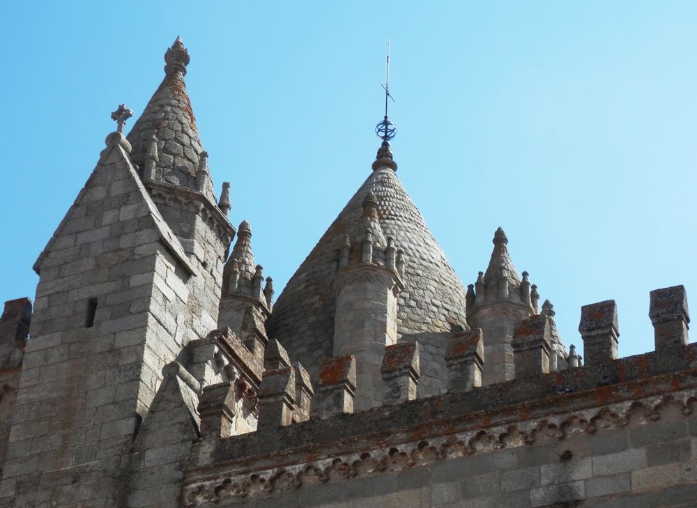 torre catedral evora portugal